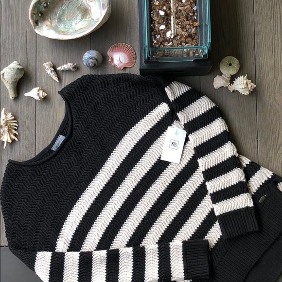 Rip Curl Sweaters - Rip curl sweater